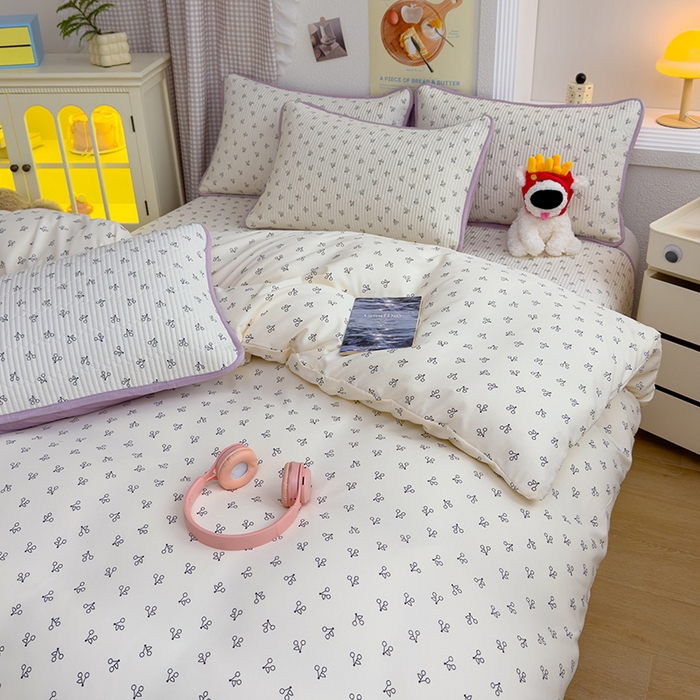 91家纺网 家纺一手货源 找家纺 赫梵茜 2025新款有氧针织双层纱单床盖床盖三件套床盖四件套 线条樱桃