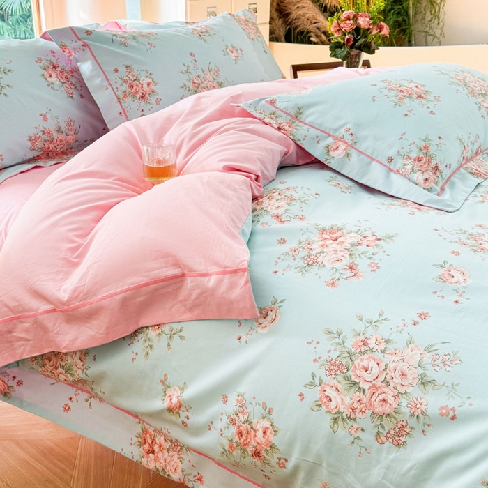 91家纺网 家纺一手货源 找家纺 7V 2025新款轻奢大宽边100%纯棉四件套133*76全棉喷气宽幅长绒棉被套床单床笠套件 花之茵