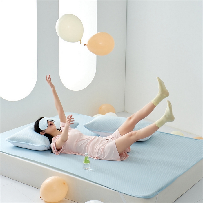 91家纺网 家纺一手货源 找家纺 （总）凌云家纺 2025年爆款新品100%锦纶冰丝凉感三明治凉席