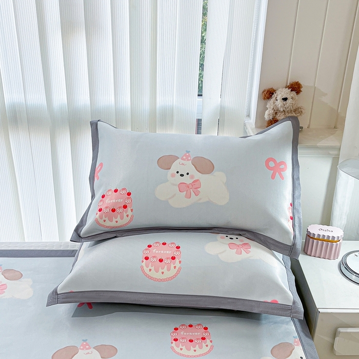 91家纺网 家纺一手货源 找家纺 川悦生活 2025新款600D立体宽边冰丝印花凉席 生日小狗