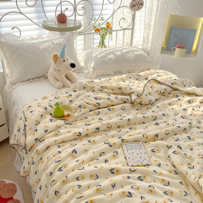 91家纺网 家纺一手货源 找家纺 芯恋 2025新款母婴级全棉皱皱纱儿童被双层纱夏被 花解语