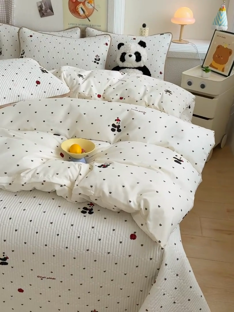 91家纺网 家纺一手货源 找家纺 赫梵茜 2025新款有氧针织双层纱单床盖床盖三件套床盖四件套 熊猫胖胖-白