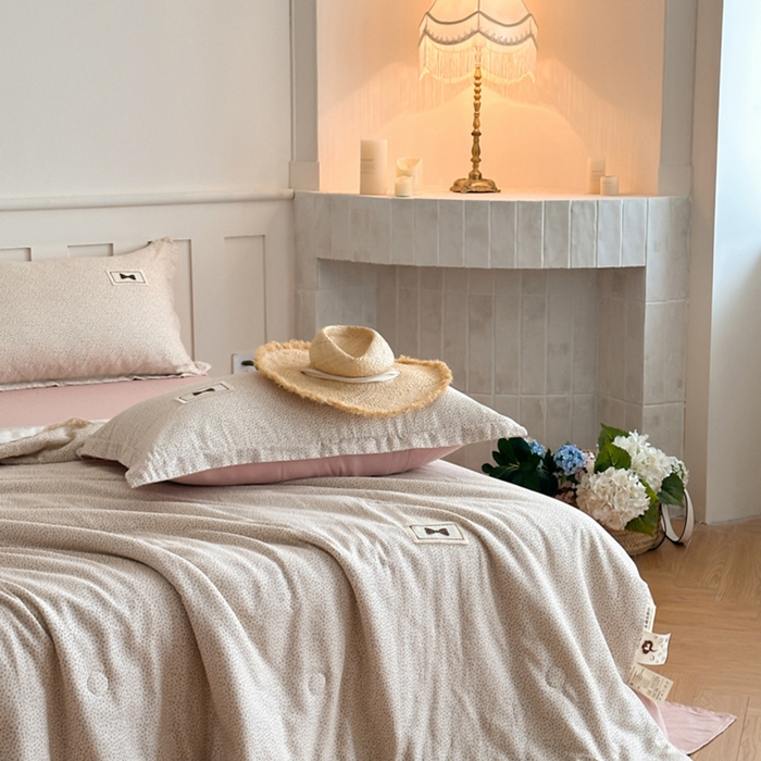 91家纺网 家纺一手货源 找家纺 帕拉美拉 2025新款全棉双层纱玉米聚乳酸夏被春秋被冬被玉米被 三件套四件套 洛伊（粉）