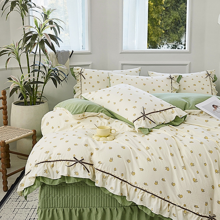 91家纺网 家纺一手货源 找家纺 卡迪亚家纺 2025新款轻氧棉小碎花韩式花边床盖 青柠