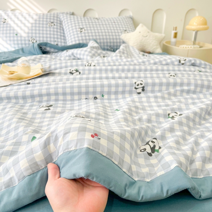 91家纺网 家纺一手货源 找家纺 爱屋及屋2025新款棉花夏被 蓝格子熊猫