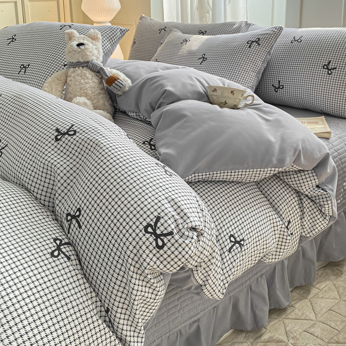 91家纺网 家纺一手货源 找家纺 一比一家纺 2025新款针织双层纱床盖四件套 格韵