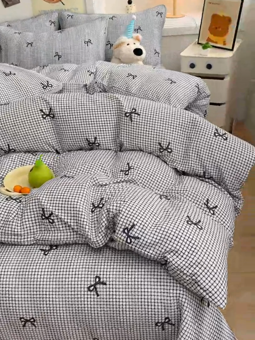 91家纺网 家纺一手货源 找家纺 赫梵茜 2025新款有氧针织双层纱单床盖床盖三件套床盖四件套 格子蝴蝶结