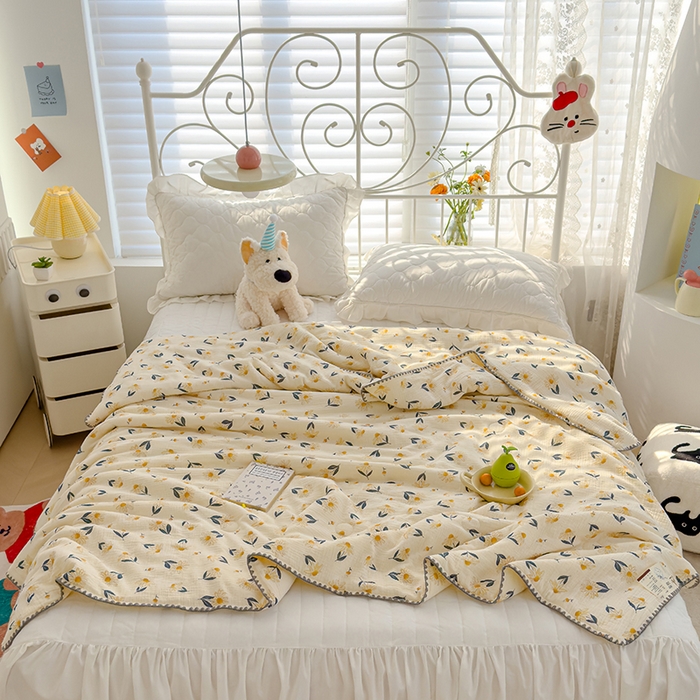 91家纺网 家纺一手货源 找家纺 芯恋 2025新款母婴级全棉皱皱纱儿童被双层纱夏被 花解语