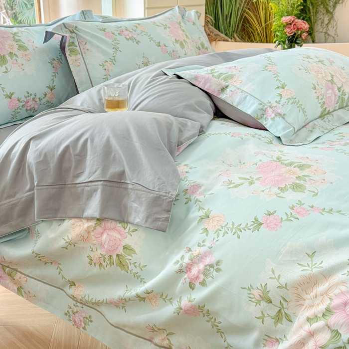 91家纺网 家纺一手货源 找家纺 7V 2025新款轻奢大宽边100%纯棉四件套133*76全棉喷气宽幅长绒棉被套床单床笠套件 曼妙