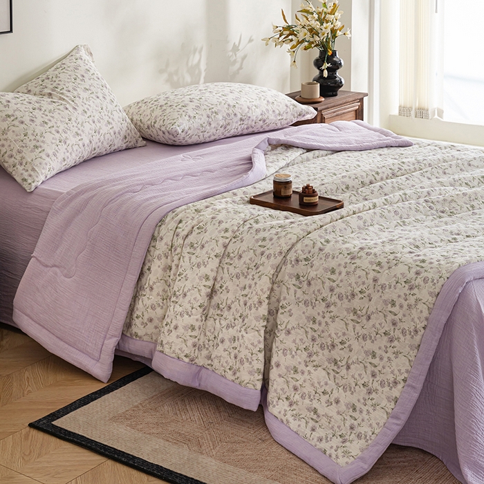91家纺网 家纺一手货源 找家纺 吾诺 2025新建全棉印花泡泡双层纱大豆夏被子被芯全棉夏被四件套夏凉被空调被 浅紫花语