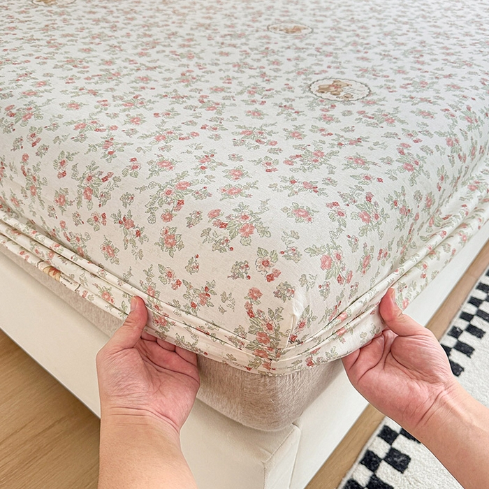 91家纺网 家纺一手货源 找家纺 2025新款12868全棉套件单品系列二单床笠 清茶小熊-米