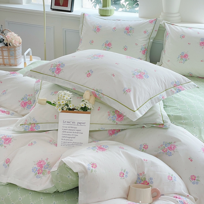 91家纺网 家纺一手货源 找家纺 铭博家纺 新款直播爆款网红全棉四件套13070印花吊边一字绣纯棉被套工艺款 桃桃苏打