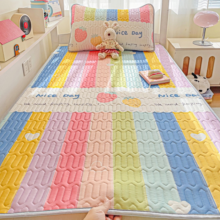 91家纺网 家纺一手货源 找家纺 富馨莱 2025新款A类凉感丝空气纤维凉席学生款 彩虹桥