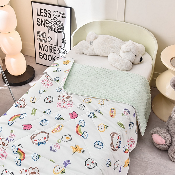 91家纺网 家纺一手货源 找家纺 嗨生活_2025年爆款 A类冰豆豆凉感丝被 儿童夏被 幼儿园被 直播 团购首选_1477 涂鸦乐园