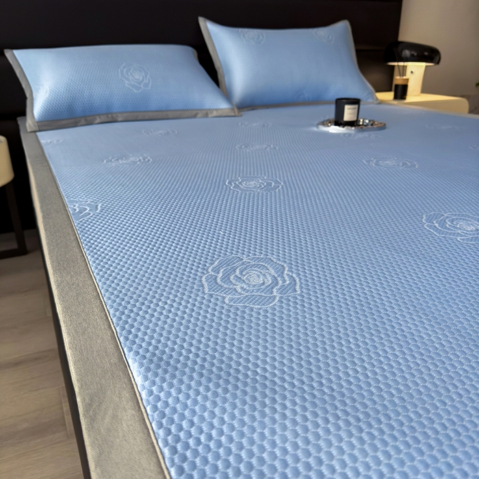 91家纺网 家纺一手货源 找家纺 欧邦 2025新款A类3D立体提花冰豆豆凉席 冰豆豆-清雅蓝