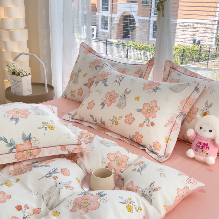 91家纺网 家纺一手货源 找家纺 铭博家纺 新款直播爆款网红全棉四件套13070印花吊边一字绣纯棉被套工艺款 兔语馨香