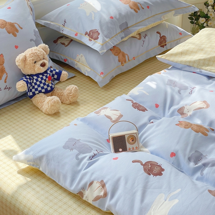 91家纺网 家纺一手货源 找家纺 铭博家纺 新款直播爆款网红全棉四件套13070印花吊边一字绣纯棉被套工艺款 喵星庆典