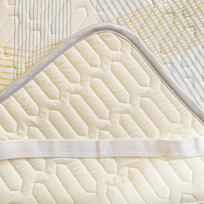 91家纺网 家纺一手货源 找家纺 富馨莱 2025新款A类凉感丝空气纤维凉席学生款 简约