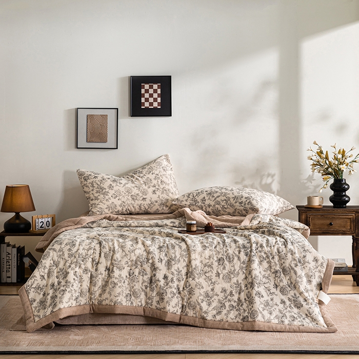 91家纺网 家纺一手货源 找家纺 吾诺 2025新建全棉印花泡泡双层纱大豆夏被子被芯全棉夏被四件套夏凉被空调被 蝶恋