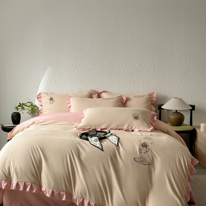 91家纺网 家纺一手货源 找家纺 汣沐生活 2025新款亲肤绣花花边四件套 香槟-优雅粉-田园生活