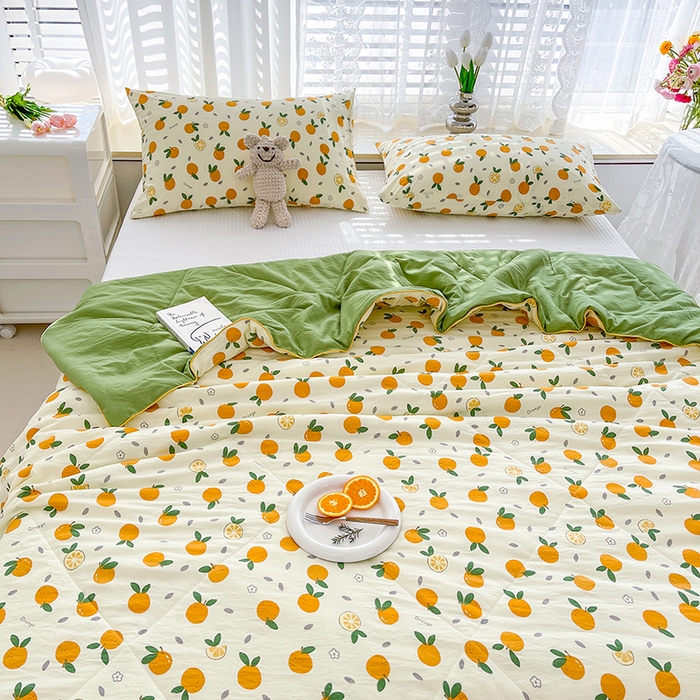 91家纺网 家纺一手货源 找家纺 太阳树家纺 2025新款A类母婴级双层纱大豆被大豆纤维夏被 小橘子