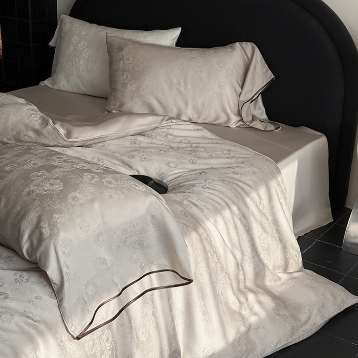 91家纺网 家纺一手货源 找家纺 鹿班家居 2025夏季60S莱赛尔提花系列漫月白茶四件套【标准会员-20】 香槟