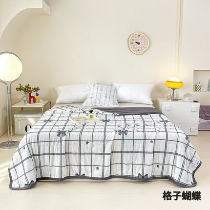 91家纺网 家纺一手货源 找家纺 悦织湾家纺2025新款冰丝冰激凌夏被 格子蝴蝶