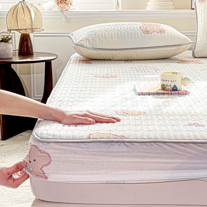 91家纺网 家纺一手货源 找家纺 富馨莱 2025新款A类凉感丝空气纤维凉席床笠款 蝴蝶结小兔