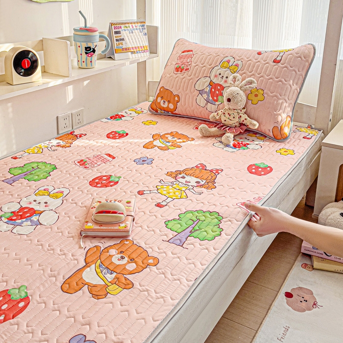 91家纺网 家纺一手货源 找家纺 富馨莱 2025新款A类凉感丝空气纤维凉席学生款 小兔姑娘