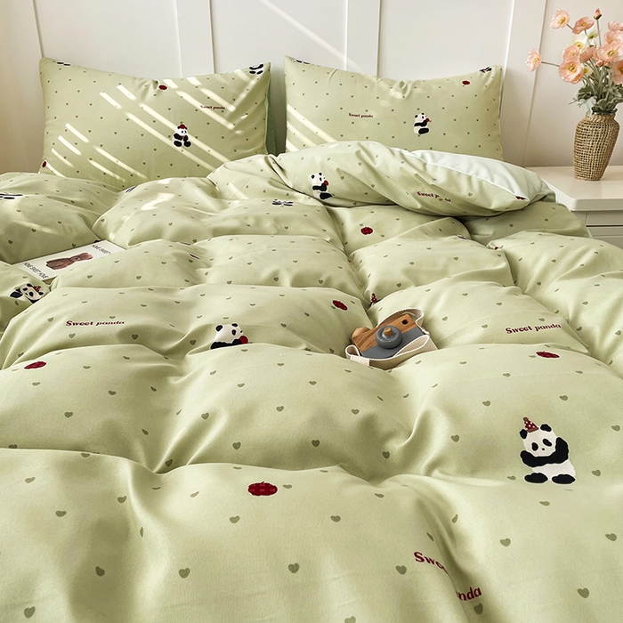 91家纺网 家纺一手货源 找家纺 汣沐生活 2025新款针织棉印花款四件套 熊猫滚滚-绿