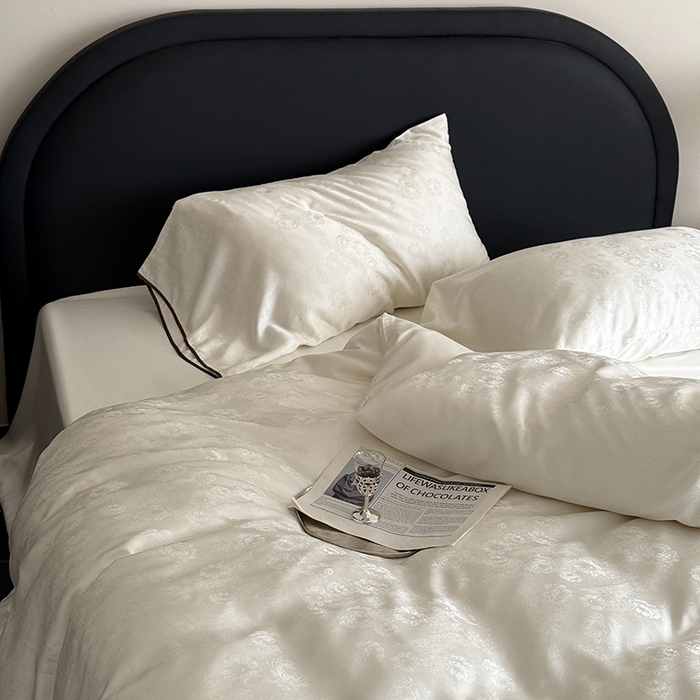 91家纺网 家纺一手货源 找家纺 （总）鹿班家居 2025夏季60S莱赛尔提花系列漫月白茶四件套【标准会员-20】