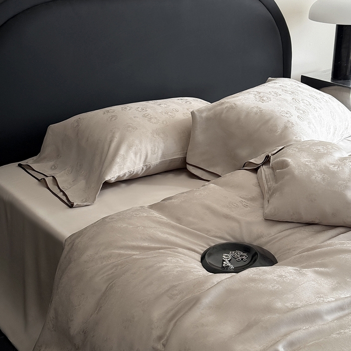 91家纺网 家纺一手货源 找家纺 鹿班家居 2025夏季60S莱赛尔提花系列漫月白茶四件套【标准会员-20】 香槟