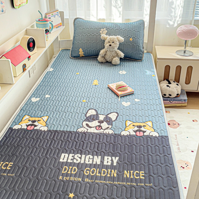 91家纺网 家纺一手货源 找家纺 富馨莱 2025新款A类凉感丝空气纤维凉席学生款 柯基