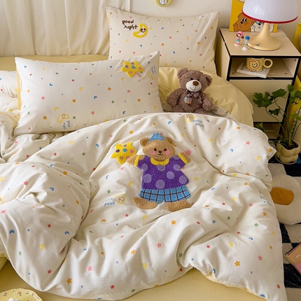 91家纺网 家纺一手货源 找家纺 乐童家纺2025新款13370纯棉毛巾绣呆萌系列四件套第二弹 魔法小熊