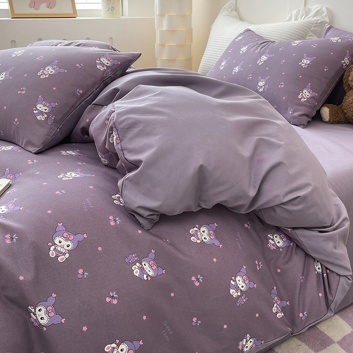 91家纺网 家纺一手货源 找家纺 汣沐生活 2025新款针织棉印花款四件套 库洛米-紫