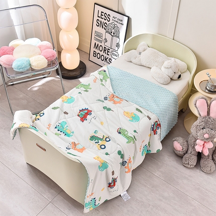 嗨生活_2025年爆款 A类冰豆豆凉感丝被 儿童夏被 幼儿园被 直播 团购首选_1477 恐龙派对
