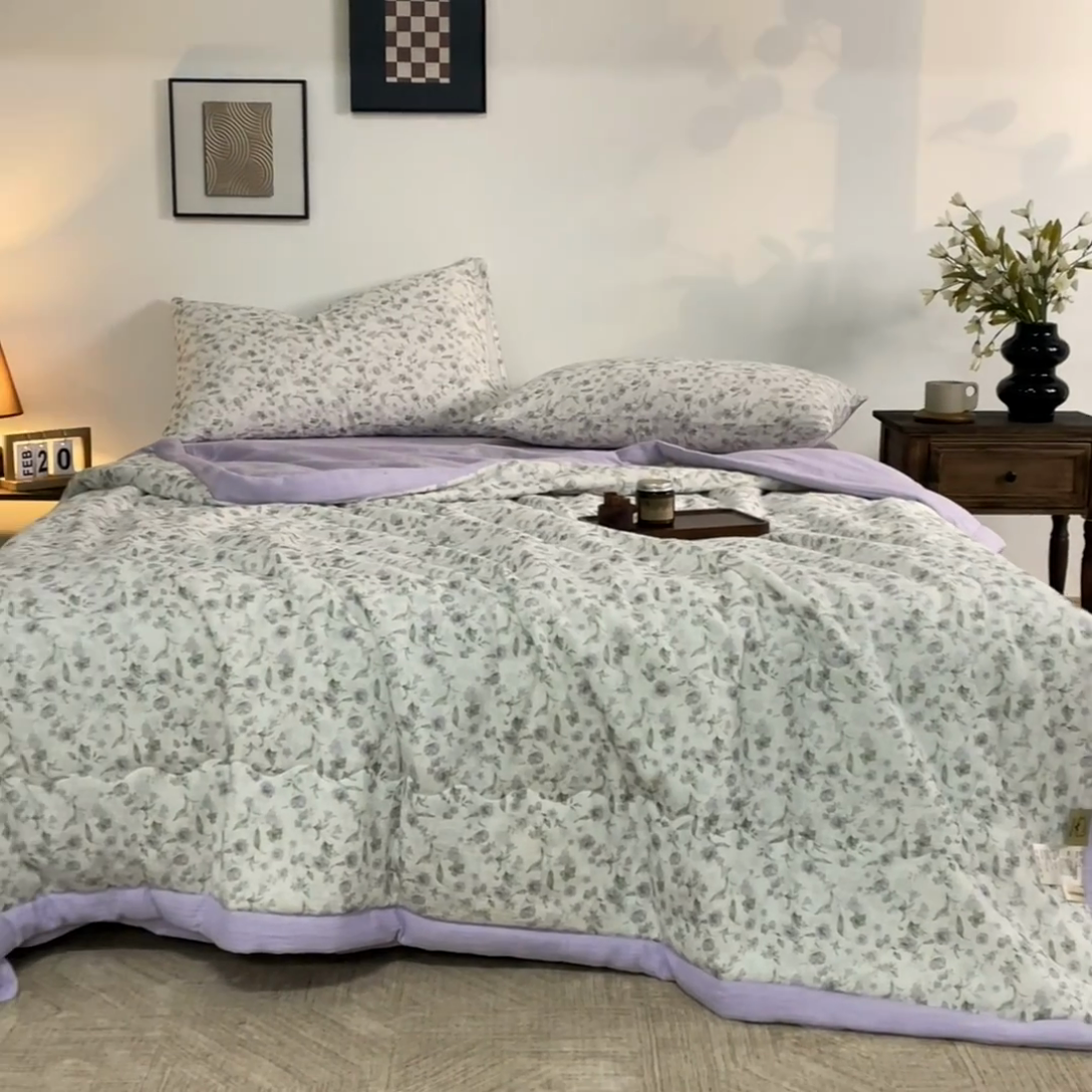 91家纺网 家纺一手货源 找家纺 吾诺 2025新建全棉印花泡泡双层纱大豆夏被子被芯全棉夏被四件套夏凉被空调被 浅紫花语