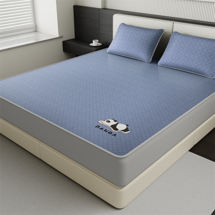 91家纺网 家纺一手货源 找家纺 叠派家纺  2025新款5A抗菌A类冰丝凉席-饼干花熊猫款 床笠-熊猫-蓝色