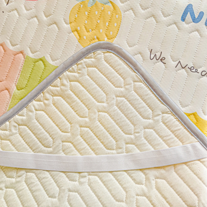 91家纺网 家纺一手货源 找家纺 富馨莱 2025新款A类凉感丝空气纤维凉席学生款 彩虹桥