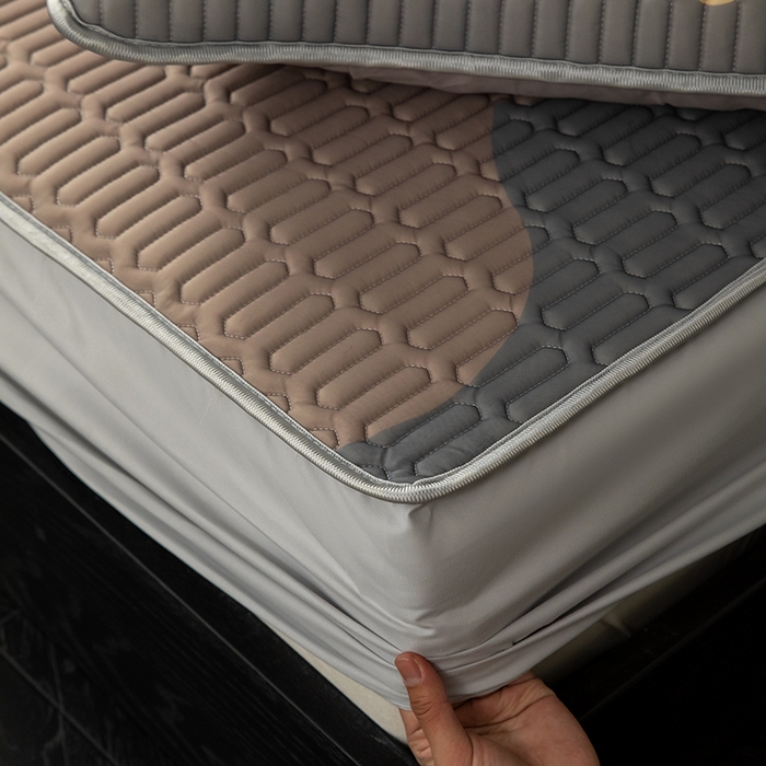 91家纺网 家纺一手货源 找家纺 圣比熊 2025新款大版印花纯色0.5乳胶凉席床笠款床裙款凉席三件套 床笠款-暴富熊