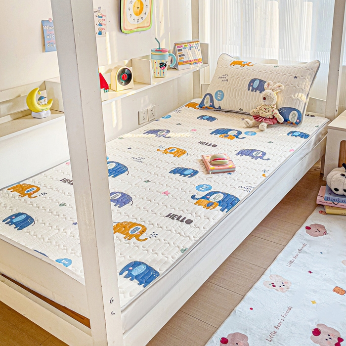 91家纺网 家纺一手货源 找家纺 富馨莱 2025新款A类凉感丝空气纤维凉席学生款 可爱小像