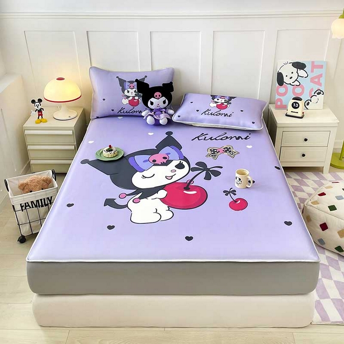 91家纺网 家纺一手货源 找家纺 米帛家纺 2025新款大版三丽鸥碳光冰丝软凉席床笠款 樱桃酷洛米