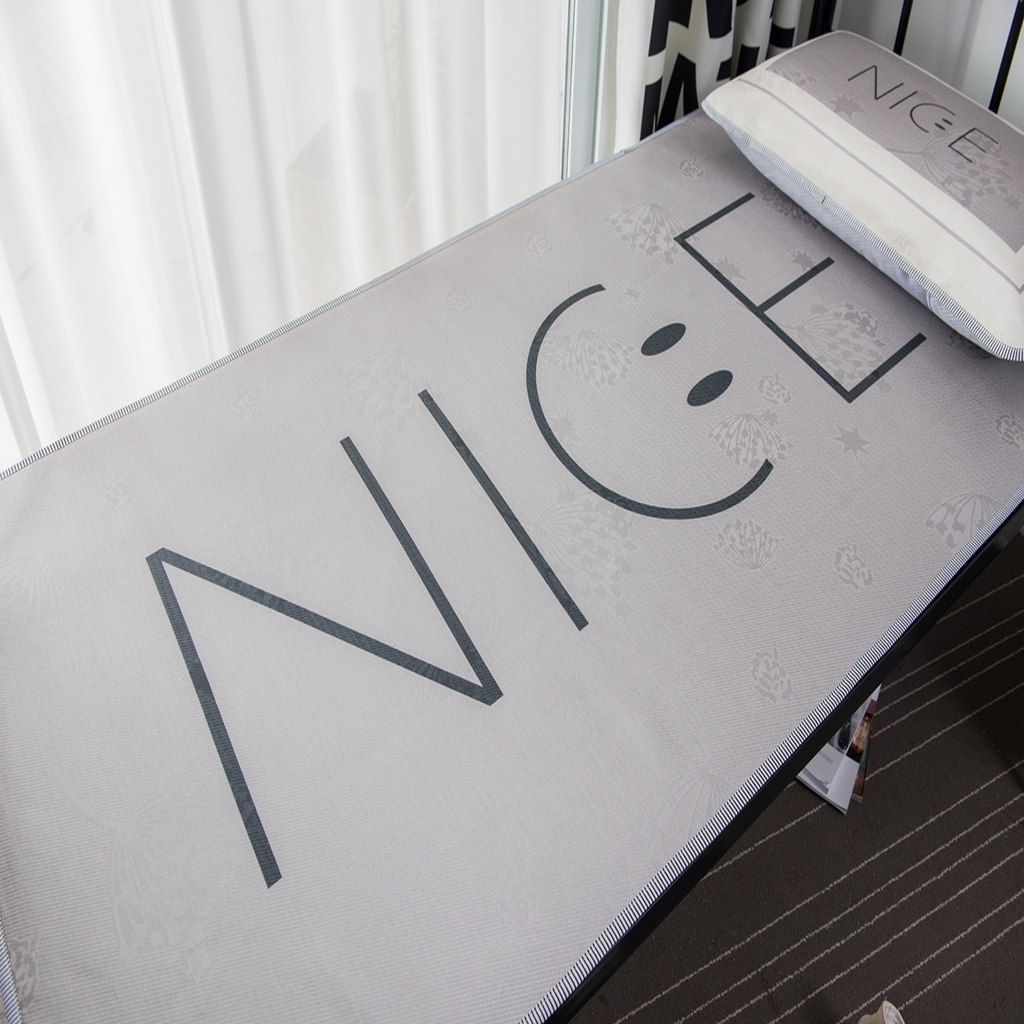 91家纺网 家纺一手货源 找家纺 宅部落 2025新款学生冰丝席单人宿舍席子凉席 Nice life灰