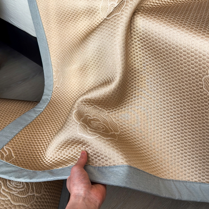 91家纺网 家纺一手货源 找家纺 欧邦 2025新款A类3D立体提花冰豆豆凉席 冰豆豆-摩卡咖