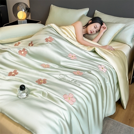 91家纺网 家纺一手货源 找家纺 （总）云棉坊2025新款水洗冰丝夏被四件套-满绣系列