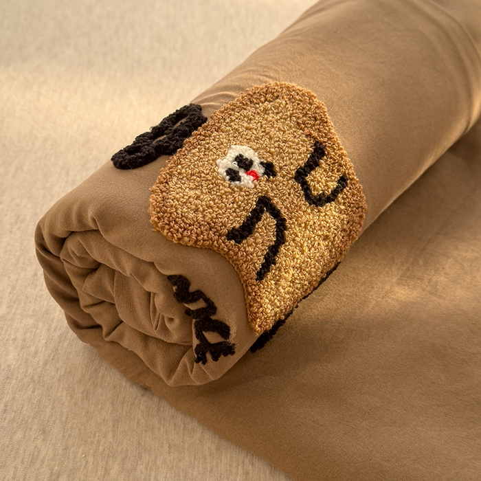 91家纺网 家纺一手货源 找家纺 曼谷家纺 2025新款软糯毛巾绣水洗棉床单床笠枕套纯色床单床笠枕套单品 吐司-咖啡