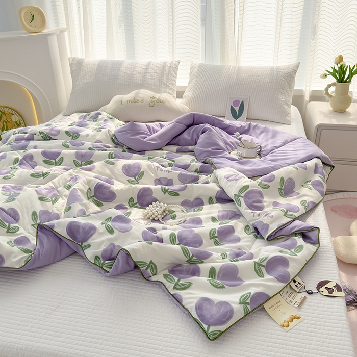 91家纺网 家纺一手货源 找家纺 太阳树家纺 2025新款A类母婴级双层纱大豆被大豆纤维夏被 南岛小镇