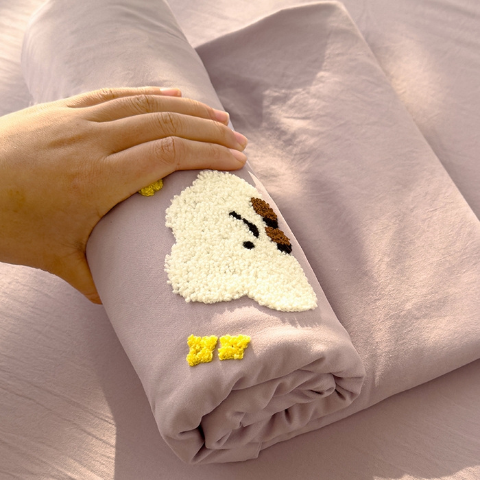 91家纺网 家纺一手货源 找家纺 曼谷家纺 2025新款软糯毛巾绣水洗棉床单床笠枕套纯色床单床笠枕套单品 小白云-紫色