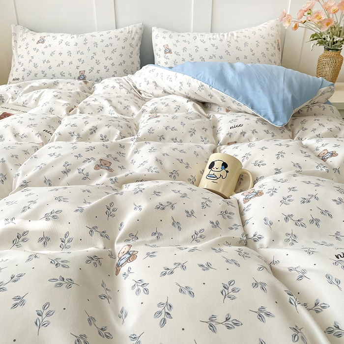 91家纺网 家纺一手货源 找家纺 汣沐生活 2025新款针织棉印花款四件套 小熊山茶