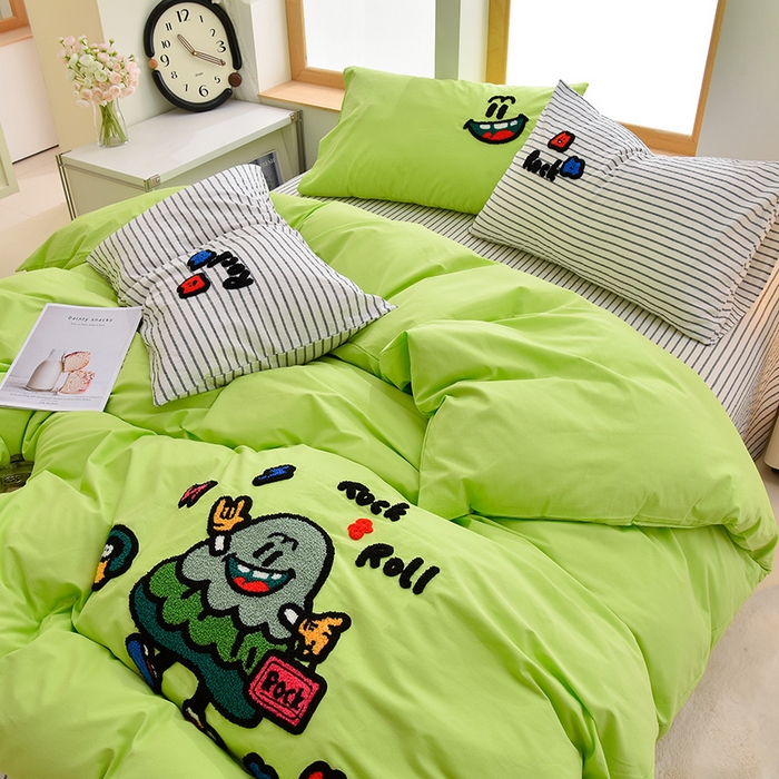 91家纺网 家纺一手货源 找家纺 炫拼家纺 2025新款卡通多巴胺A类全棉40支水洗棉毛巾绣四件套 酷仔小树